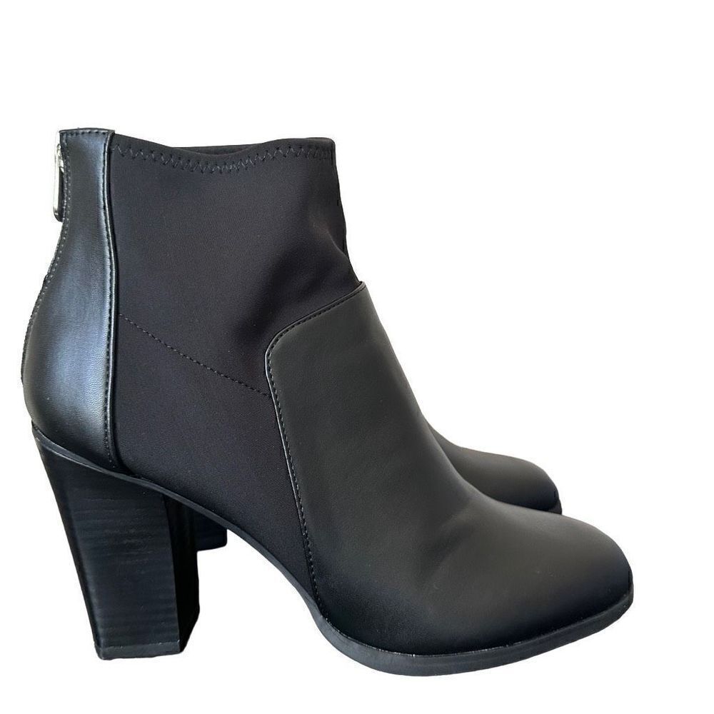 Adrienne Vittadini Ratti Stretch Shaft Booties size 9.5